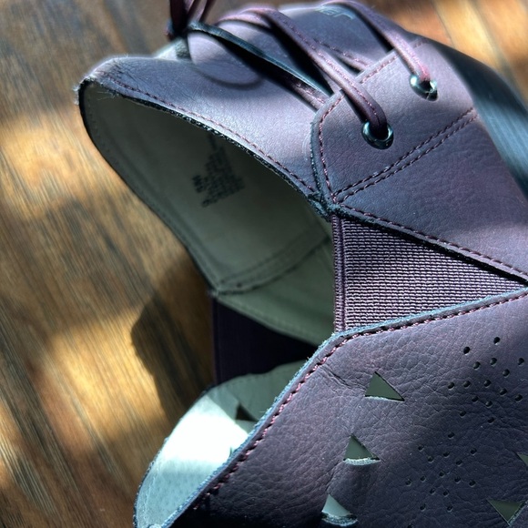 JBU Brown Ankle Booties Women’s Size 9.5 with Stylish Cut-out Design - Picture 5 of 7